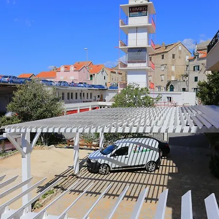 With A Parking Space - 17047 Makarska
