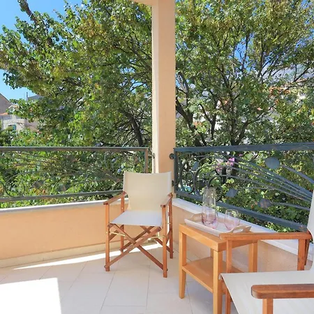 Apartman With A Parking Space - 17047 Makarska